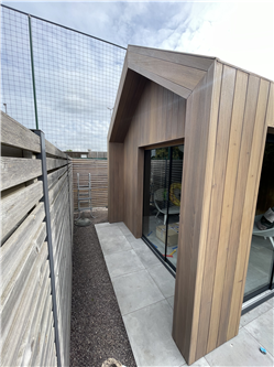 houten bijgebouw en outdoor berging